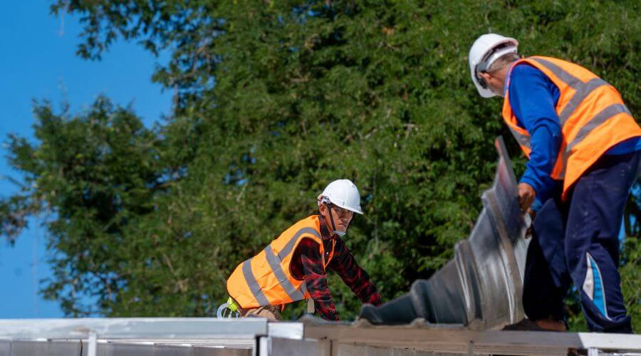 Professional gutter cleaning in Sand Springs, OK